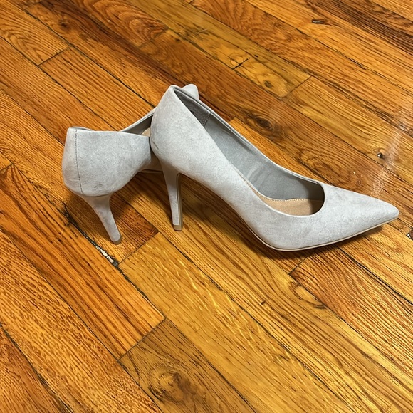 Christian Siriano Pumps - Picture 3 of 4